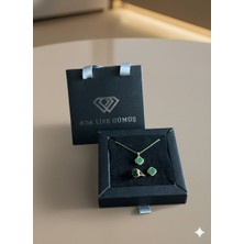 Ada Life Gümüş (Çantalı KUTULU)925 Ayar Gümüş Yeşil Taşlı 2 Li Yonca Set Gold