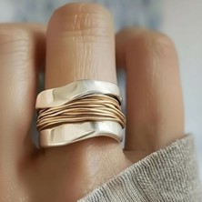 Sevil Gülgün Atelier Wavy Modern Sanat Serisi Tel Sarım Kadın Yüzük - Gold ve Silver Uyumu