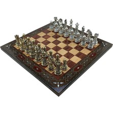 Gifthome Premium Battal Boy Metal Işlemeli Klasik Satranç Takımı  ve El Yapımı Düz Masif Ahşap Satranç Tahtası