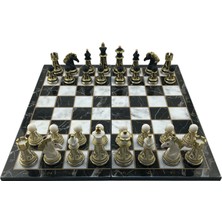 Gifthome Premium Battal Boy Polyester Işlemeli Klasik Satranç Takımı  ve Katlanır Mermer Desenli Mdf Satranç Tahtası (43X43 Cm.)