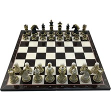 Gifthome Premium Battal Boy Polyester Işlemeli Klasik Satranç Takımı  ve Katlanır Ceviz Desenli Mdf Satranç Tahtası (43X43 Cm.)