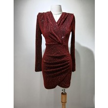 Siyah Üzerine Kırmızı Sim Baskılı Esnek Mini Kruvaze Özel Gün Abiye Elbise