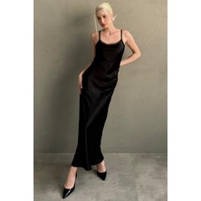 Madmext Siyah Ayarlanabilir Askı Dantel Detaylı Kadın Saten Elbise MG2660