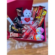 Mynil Hediyelik Ayıcık Kalpli Kolye Aşk Ölçer ve Çikolatalar Sevgiliye Hediye 14 Şubat Yılbaşı Hediyesi