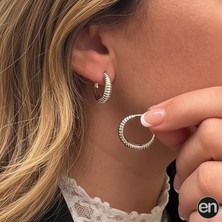 En Gümüş Ince Sarmal Yarım Halka Küpe