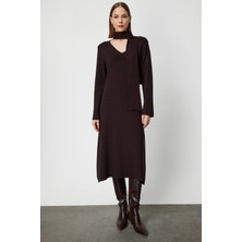 On Triko V Yaka Kuşaklı Triko Elbise 63401