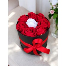 Mynil 8 Güllü Sevgililer Günü Hediyesi Doğum Günü Kutuda Yapay Kırmızı Beyaz Kadife Gül