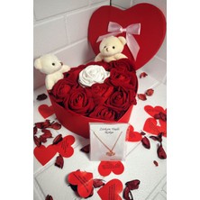 Mynil Sevgiliye Özel Hediye Gül Kutu Kırmızı Hediyelik Çiçek Doğum Günü Sepeti Kız Arkadaşa Eşe Sevgili