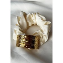 Kokoş Pinterest Krem ve Altın Renk Metal Detaylı Simit Toka