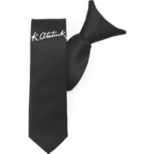 F17 Ajans Atatürk Imza Baskılı Siyah Kravat