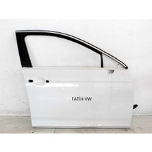 BSG Vw Passat 2013- Tampon Panjurusı Orta Kromlu (Oem NO:3G0853677AA)