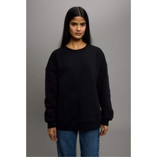 DeFacto Oversize Geniş Kalıp Bisiklet Yaka Basic Düz Kalın Sweatshirt F9628AX25AU