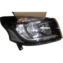 Tyc Renault Trafic Ön Far Elektrikli Motorlu Sağ 2014- (Oem No:  260101161R)