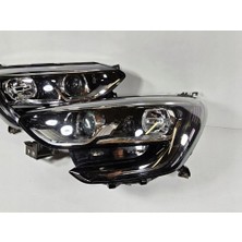 Tyc Renault Megane Ön Far Eltouch Sağ 2016- (Oem No:  260102686R)