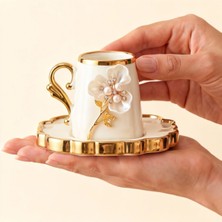 Elta Collection Özel El Yapımı 6 Lı Porselen Inci Taşlı Çiçek Broşlü Gold Kahve Fincan Takımı