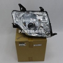 Tyc Mitsubishi Pajero Ön Far Elektrikli Motorlu Xenon Tip Sağ 2014- (Oem No:  8301C944)
