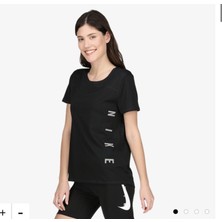 Nike Miler Run Division Short-Sleeve Running Siyah Kadın T-Shirt DA1246-010