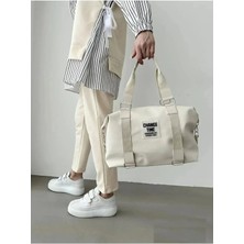 Kost Kemer Detaylı Spor Gym Fitness Çantası Kaliteli Suni Deri ile Şık Görünüm Sunar