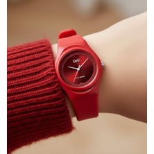 Q&Q Kız Çocuk Kol Saati 10 ATM Su Geçirmez Silikon Kayışlı Kırmızı Renkli Plastik Kasa