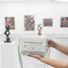 Farbag Ayarlanabilir Askılı Elit Kabartma Kapitone Kadın Çapraz Çanta