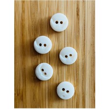 öztürk Üstten Dikmeli Krem Bebe Düğmesi. 14MM. Yarasa Desenli.