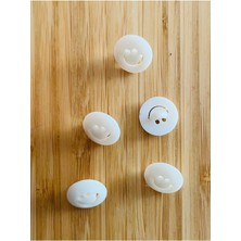 öztürk Alttan Dikmeli Krem Bebe Düğmesi. 15MM. Gülen Yüz.