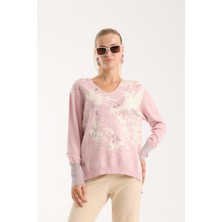 Moda Days Kadın Pudra Sim Desenli Geniş Manşetli Yan Yırtmaçlı V Yaka Triko Bluz