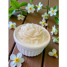 El Yapımı Çiçek Desenli-Seramik-Kokulu Soya Wax Mum | Dekoratif & Minimal Ev Aksesuarı