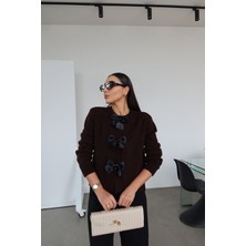 Özge Özgenç Fiyonk Aksesuarlı Hırka