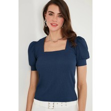 Hazelin Kadın Lacivert Kare Yaka Örme Bluz HZL22W-BD104091