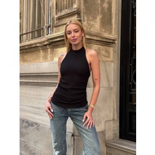 Hazelin Kadın Siyah Boyundan Bağlamalı Gofre Kumaş Bluz HZL25S-ZK13631