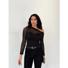 Hazelin Kadın Siyah Tül Garnili Uzun Kol Şık Rahat Bluz HZL25W-FRY123541