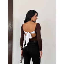 Hazelin Kadın Kahverengi Sırtı Açık Fiyonk Bağlamalı Uzun Kol Bluz HZL25W-FRY123661