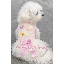 Beyaz Fırfırlı Fiyonk Detaylı Üst Arka Nakış Detaylı Köpek Üstü