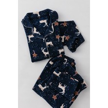 Nisanca Kışlık Yılbaşı Desenli Kadın Gömlek Polar Pijama Takımı- Geyikli Yılbaşı Pijaması- Büyük Beden Pijama