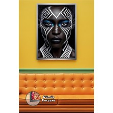 KOSS Dijital Siyah Beyaz Kadın Yüzü Duvar Dekoru Salon ve Ofis Için Güçlü Stil Vurgusu Çerçeveli Kanvas Tablo