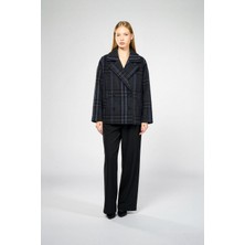 Thalure Kadın Lacivert Ekoseli Oversize Kısa Kaban