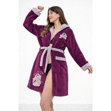 Caspara Wellsoft Tavşan Nakışlı Kapüşonlu Kadın Polar Bornoz - Yumuşak , Sıcak , Premium Ev Giyim Sabahlık