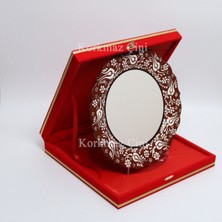 Korkmaz Çini 26 cm Beyaz Kabartma Kaligrafi Tabağı