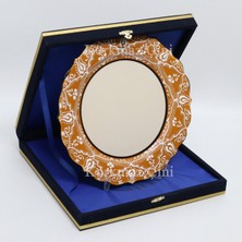 Korkmaz Çini 26 cm Beyaz Kabartma Kaligrafi Tabağı
