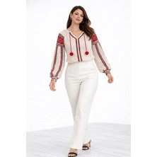 Liberty Boutique Etnik Desenli V Yaka Ponpon Detaylı Kadın Bluz
