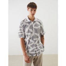 Lc Waikiki Yeni Sezon Regular Fit Kısa Kollu Desenli Erkek Gömlek
