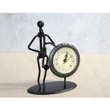 Katre46 Metal Saatli Saksafon Çalan Müzisyen