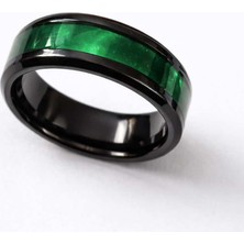 Çelik Yüzükte Modern Dokunuş: Yeşil ve Siyahın Dansı