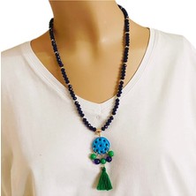 Sinem Şanlı Mavi Ay Kristal & Cam Boncuklu Süryani Nazar Taşı Kolye – Püsküllü Altın Detaylı, Kutulu