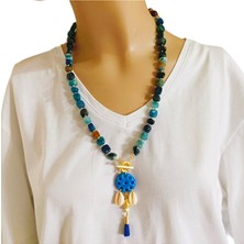 Sinem Şanlı Marin Akik Taşı ve Süryani Taşı Detaylı Deniz Kabuklu Kolye – Altın Kaplama, El Yapımı