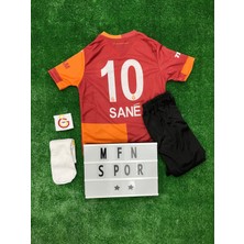 5 Yıldız 4'lü Set Galatâsarây./ Sane 2025/2026 Yeni Sezon Iç Saha Yeni Sezon Çocuk Forma Şort Bileklik Çorap
