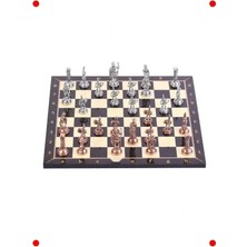 Calperia Roma Temalı Metal Satranç Takımı: Ceviz Tahtası