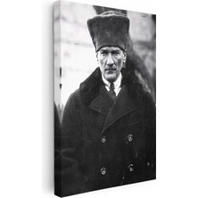 Tablofest Dikey Kanvas Tablo Atatürk Kalpaklı Kürklü Palto Kışlık Atatürk Tablosu Ev Ofis Duvar Dekoru