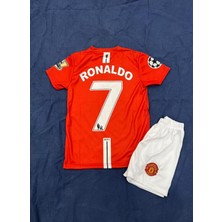 Cristiano Ronaldo Manchester United 2008 Sezonu Nostalji Kısa Kol Kırmızı Renk Çocuk Forma Şort Seti